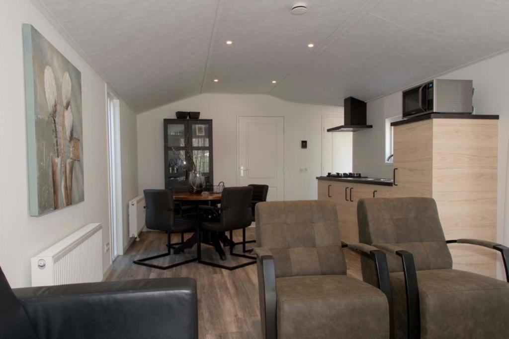 Huisjes Putten Reewold Chalet In Rustige En Mooie Omgeving المظهر الخارجي الصورة